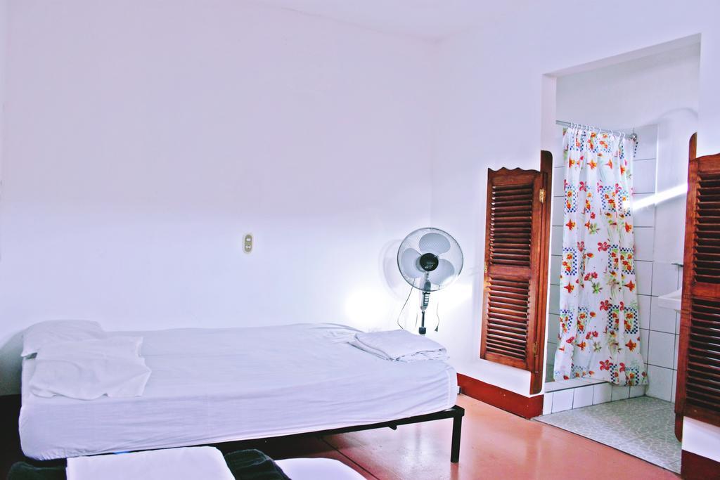 Hostal Sonati León Buitenkant foto