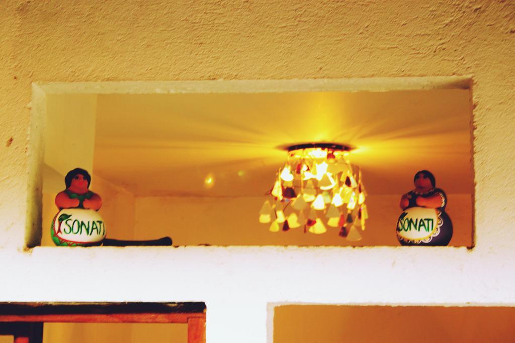 Hostal Sonati León Buitenkant foto